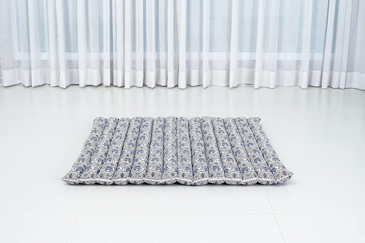 Leewadee Meditation Cushion Set – 1 Round Zafu Meditation Pillow and 1 Square Roll-Up Zabuton Meditation Mat, Pillows Bundle Filled with Kapok