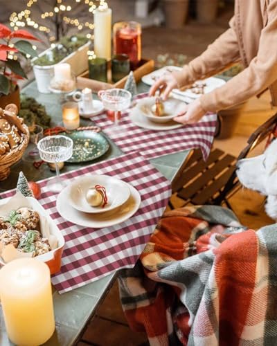 Christmas Placemat 1PC, Rustic Burgundy White Buffalo Check Plaid Pattern Heat Resistant Washable Table Place Mats Farmhouse Cotton Table Linens Party Holiday Decor for Kitchen Dining Outdoor Indoor