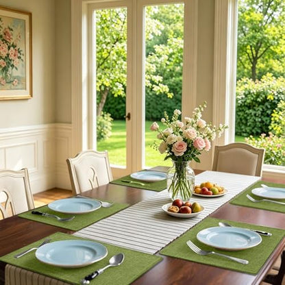Homaxy Cloths Placemats for Dining Table Set of 4, 13" x 19", Grass Green