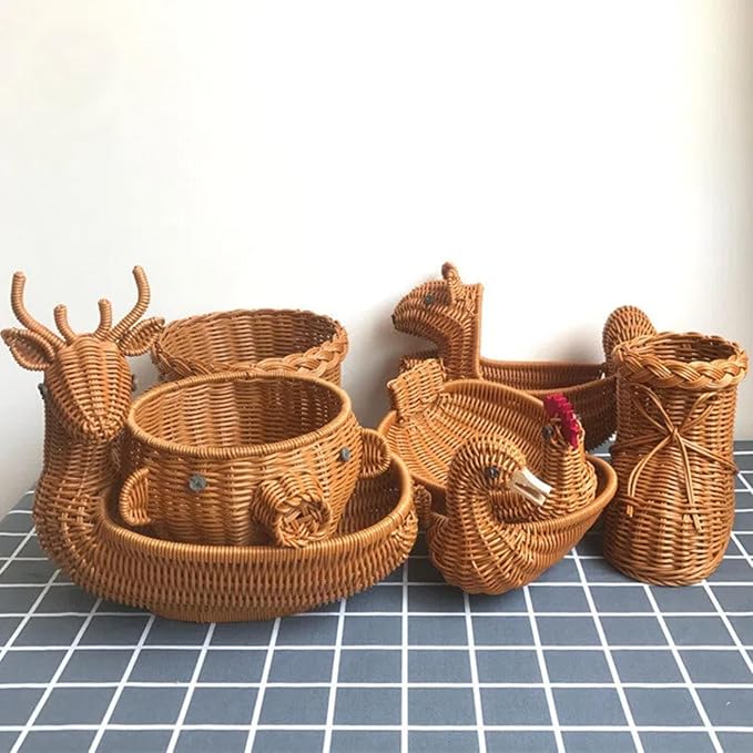 hand-woven round rattan basket storage basket storage box ornaments decorative basket multifunctional picnic food bread basket fruit gift basket key basket. (deer)