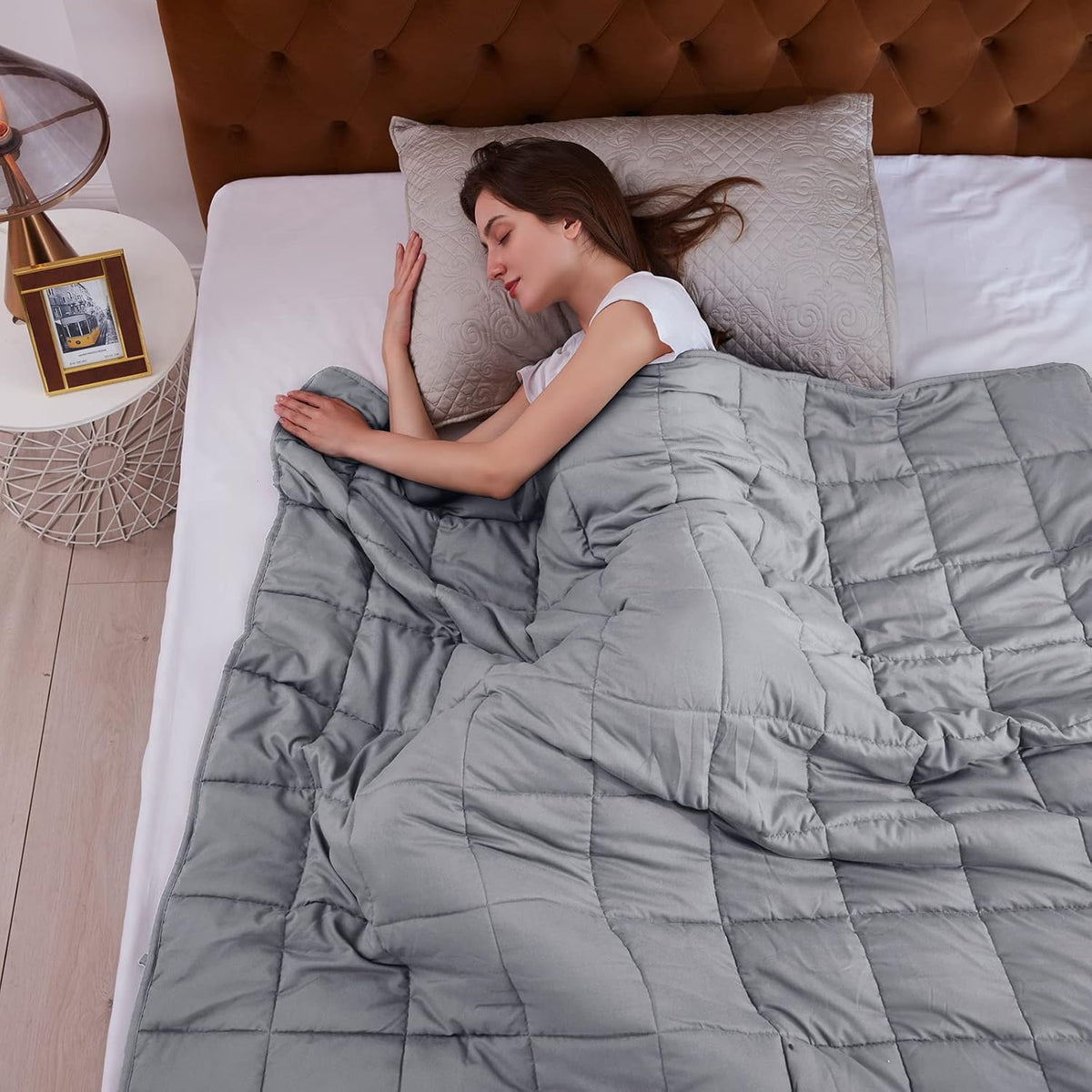 L'AGRATY Weighted Blanket - 60"x80" 25lbs Cooling Breathable Heavy Blanket Microfiber Material with Glass Beads for Adult All-Season Summer Fall Winter Soft Thick Comfort