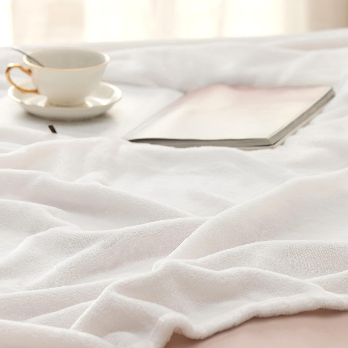 Bedsure Fleece Throw XL Blanket White - 300GSM Soft Lightweight Plush Cozy Blankets for Bed, Sofa, Couch, Travel, Camping, 50x70 inches