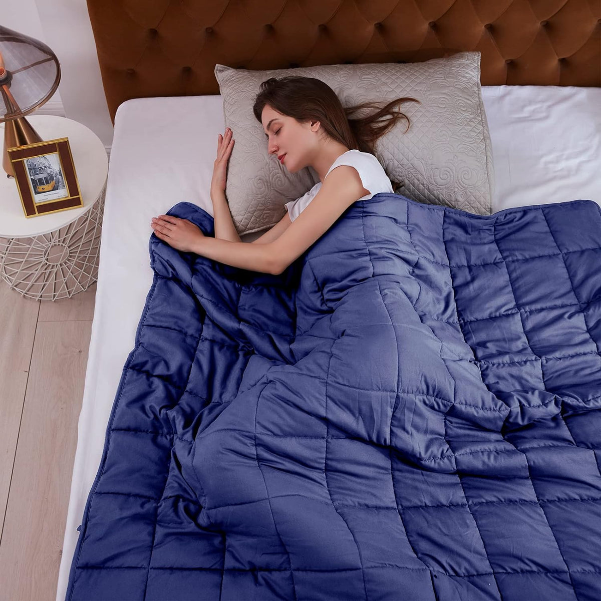 L'AGRATY Weighted Blanket - 60"x80" 15lbs Cooling Breathable Heavy Blanket Microfiber Material with Glass Beads for Adult All-Season Summer Fall Winter Soft Thick Comfort