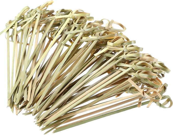 Nuogo 2000 Pcs Bamboo Cocktail Picks 4.13 Inch Bamboo Skewers Fruit Toothpicks for Appetizers Drink Garnish Sticks Handmade Food Pick with Looped Knot for Party Bar Snacks Sandwiches Drinks