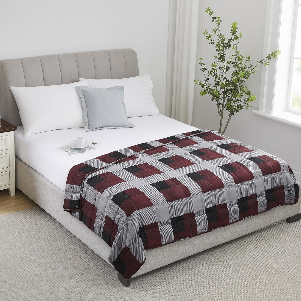 L'AGRATY Weighted Blanket - 48"x72" 20lbs Cooling Breathable Heavy Blanket Microfiber Material with Glass Beads for Adult All-Season Summer Fall Winter Soft Thick Comfort