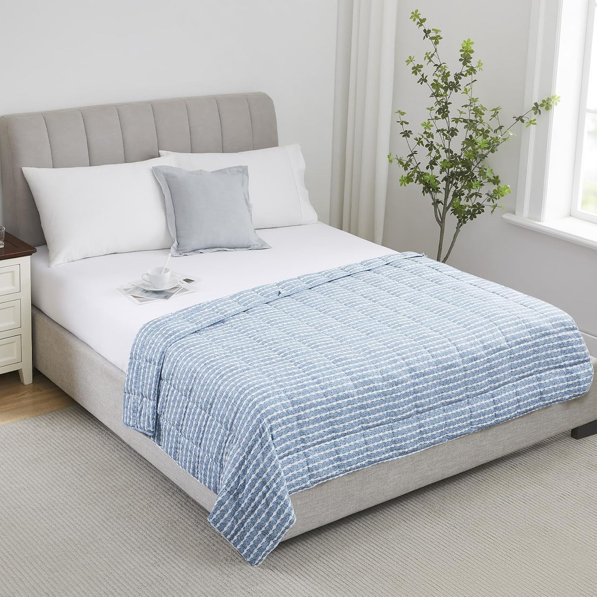L'AGRATY Weighted Blanket - 60"x80" 17lbs Cooling Breathable Heavy Blanket Microfiber Material with Glass Beads for Adult All-Season Summer Fall Winter Soft Thick Comfort