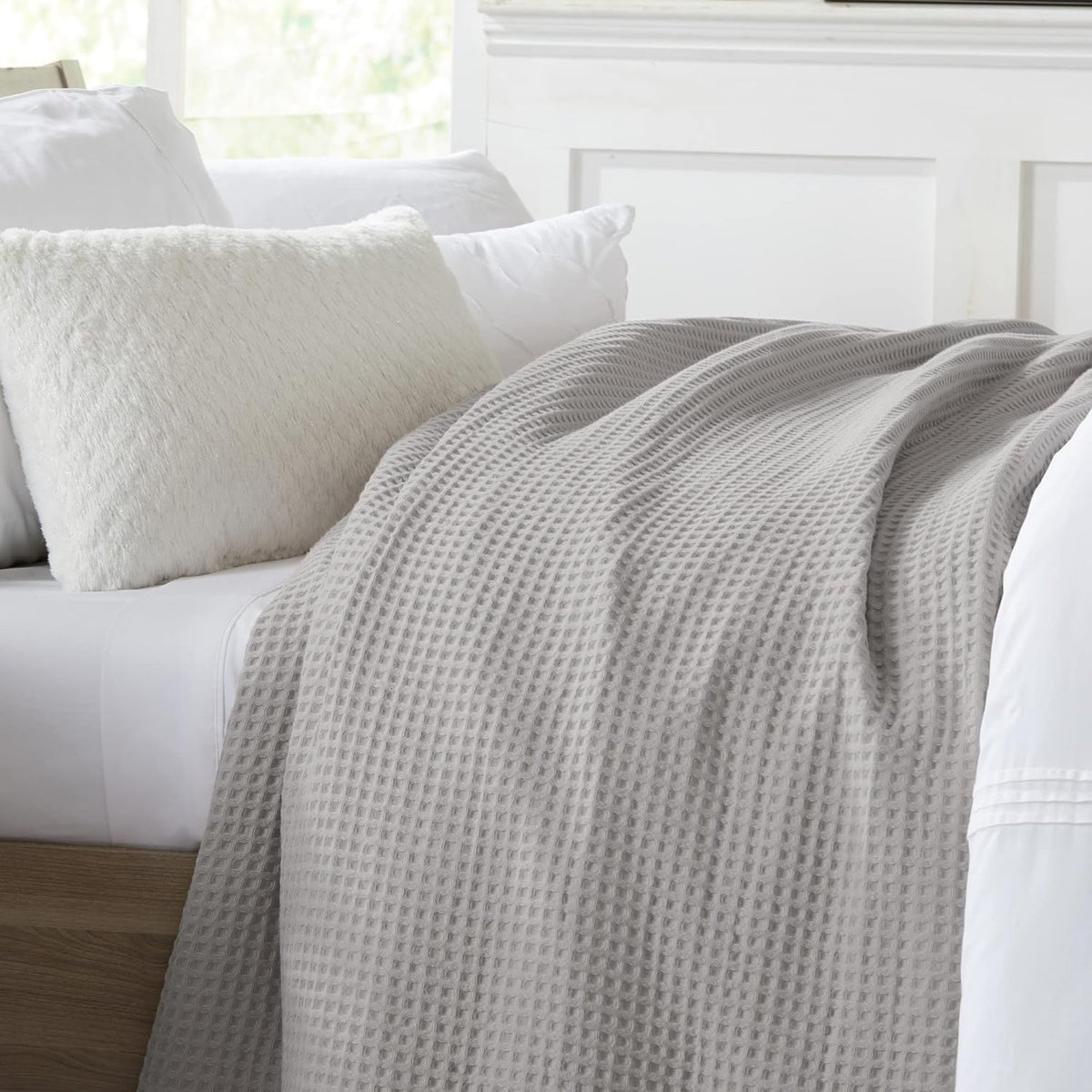 100% Cotton Waffle Weave Bed Blanket | Soft, Breathable, and Lightweight Blanket for All-Season | Perfect for Layering | Brielle Collection (King, Light Grey)