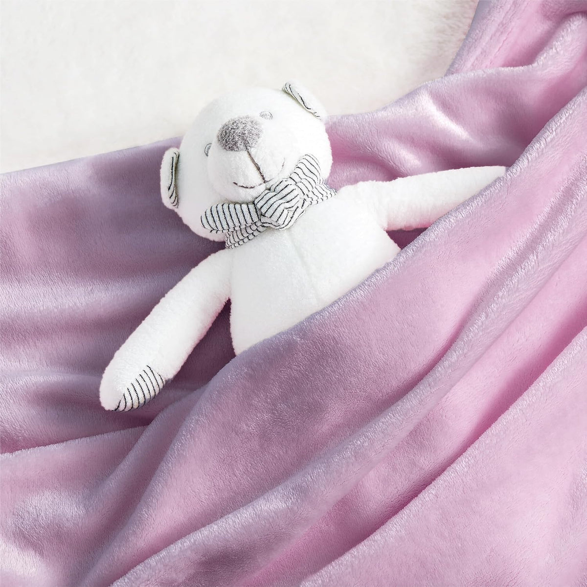 Bedsure Bedding Fleece Blanket for Girls and Boys - Soft Cozy Cute Small Throw Blankets for Travel, 43x55 Inches, Lilac